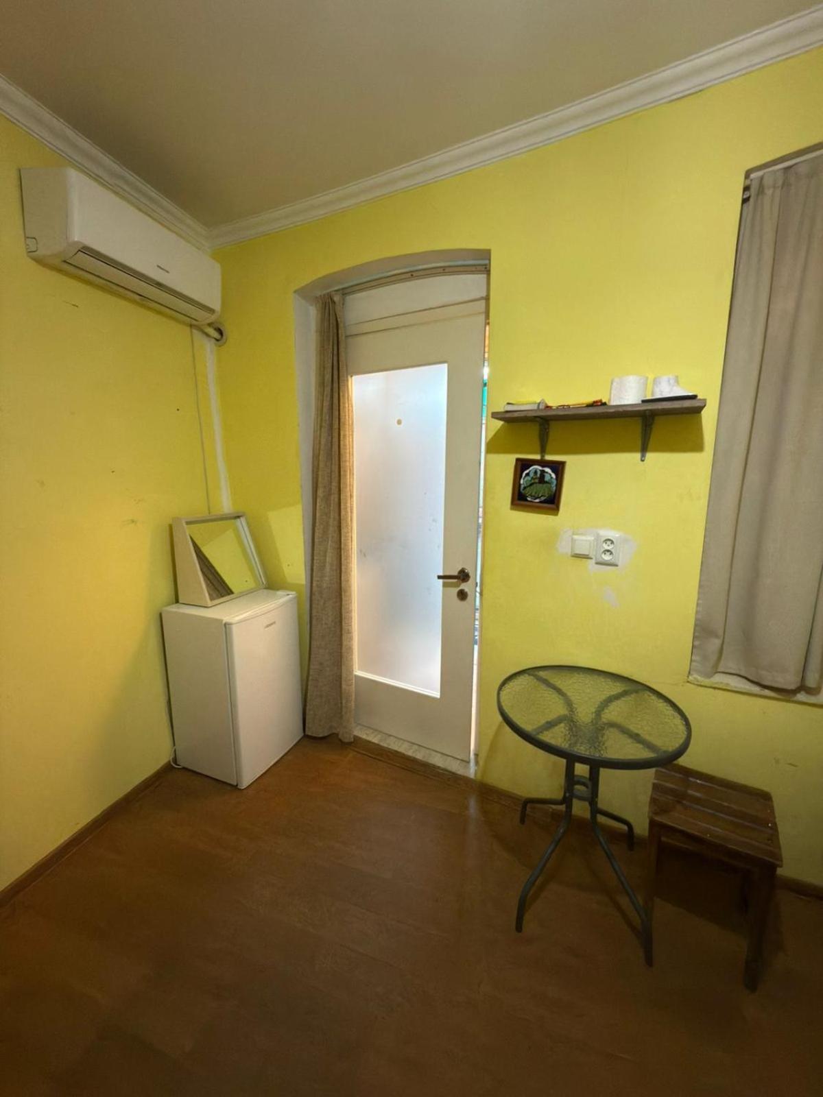 Guest House Nise Tbilisi Exterior foto