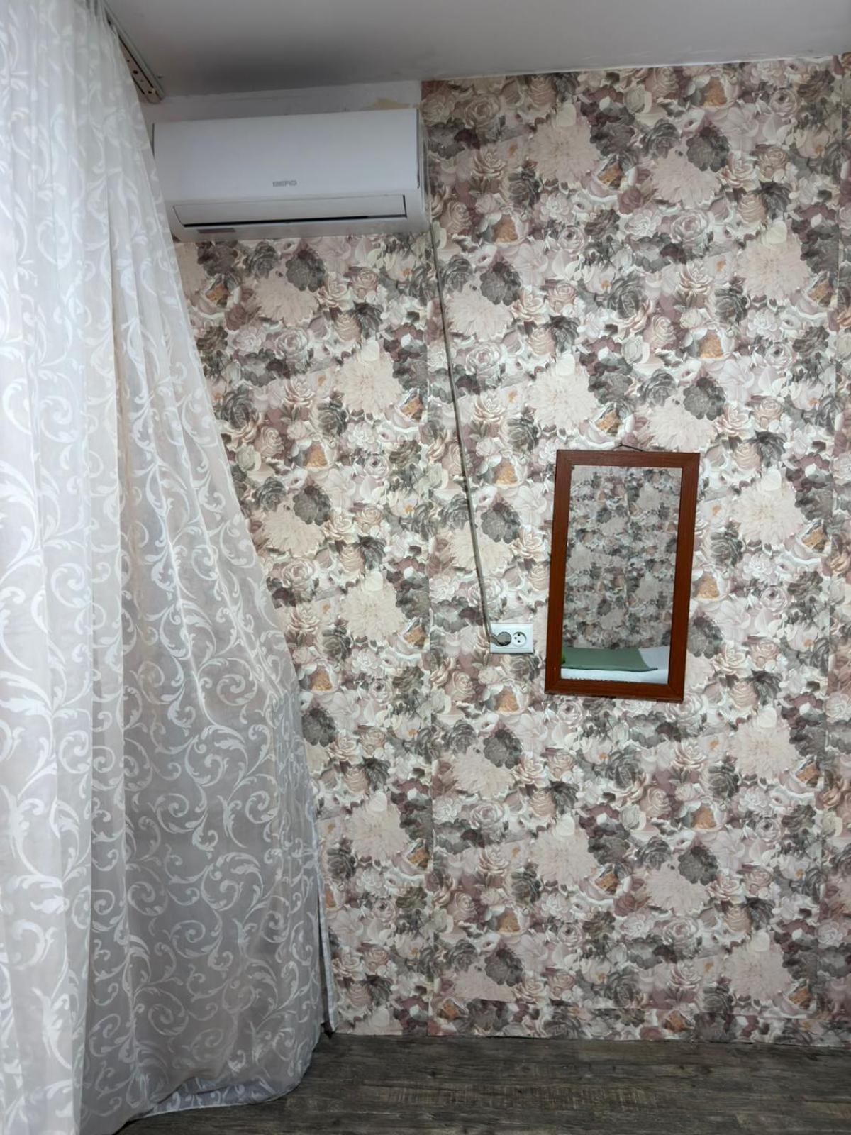 Guest House Nise Tbilisi Exterior foto
